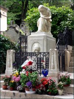 Photo of the Tomb of Chopin, generously given to Public Domain
