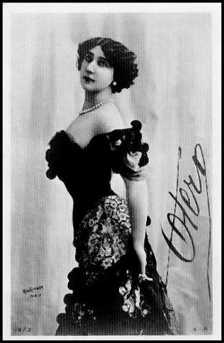 Antique photograph of La Belle Otero.